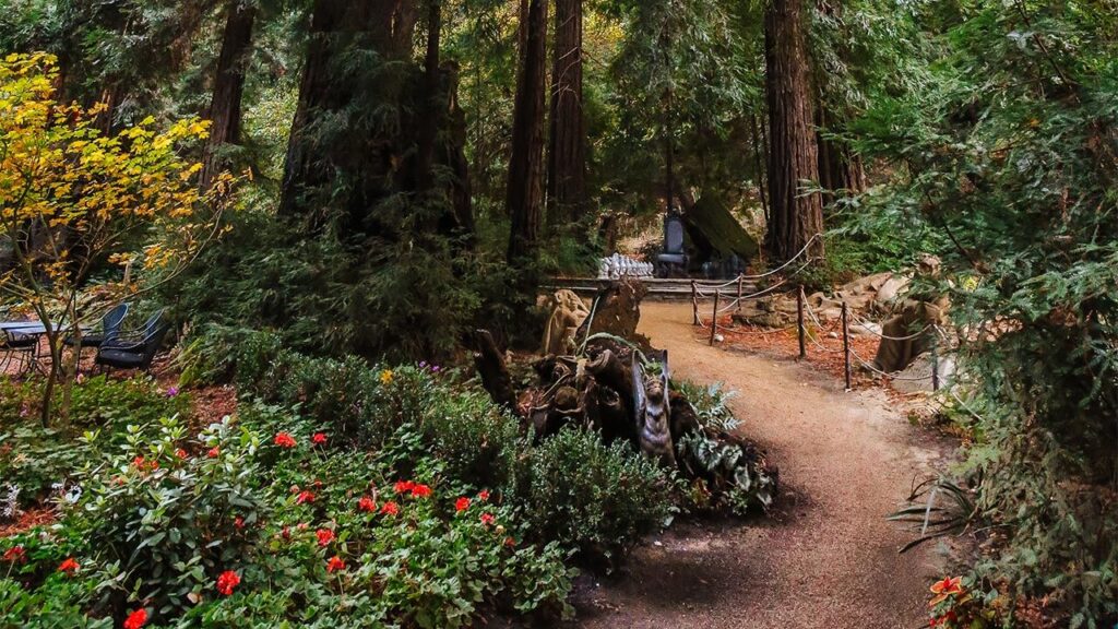 Nestldown  Los Gatos, California  Fantasy Garden